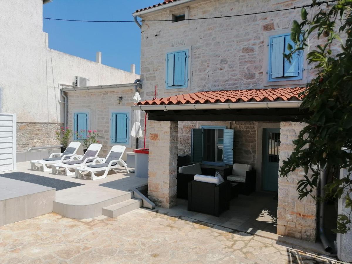 Holiday Home Peruški 외부 사진
