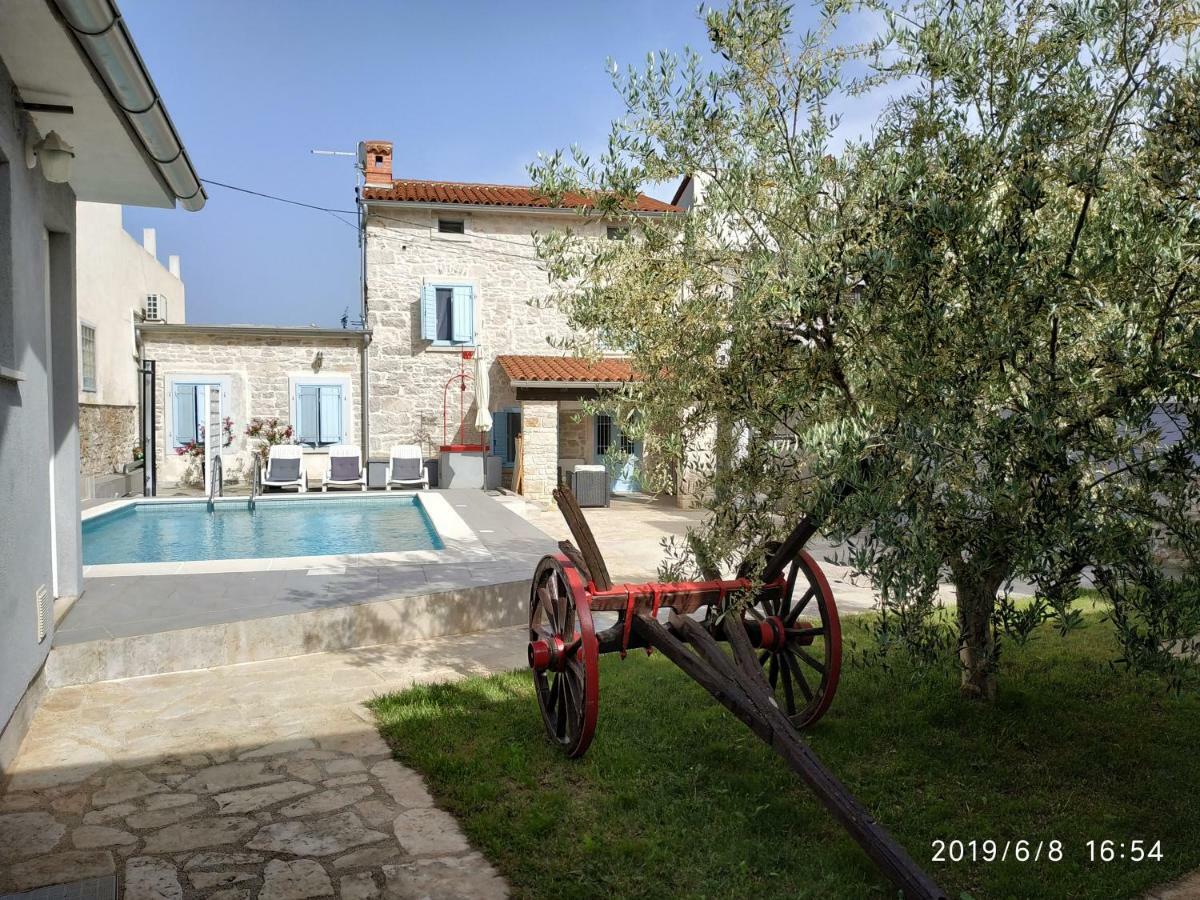 Holiday Home Peruški 외부 사진